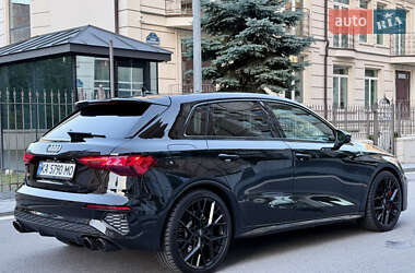 Седан Audi S3 2021 в 