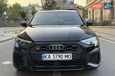 Седан Audi S3 2021 в 