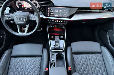 Седан Audi S3 2021 в 