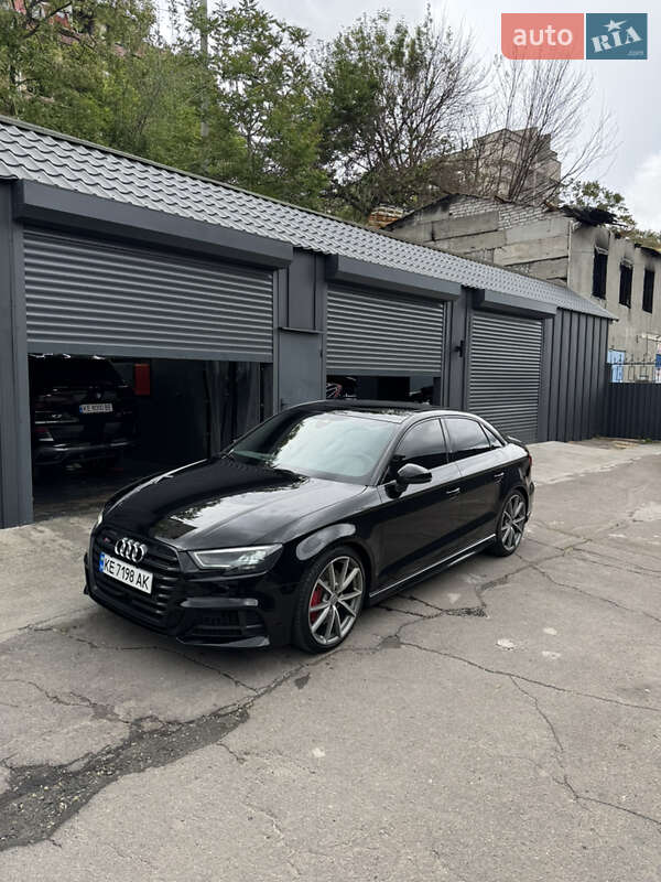 Седан Audi S3 2016 в Киеве фото 2 Седан Audi S3 2016 в Киеве