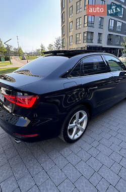 Седан Audi S3 2015 в 