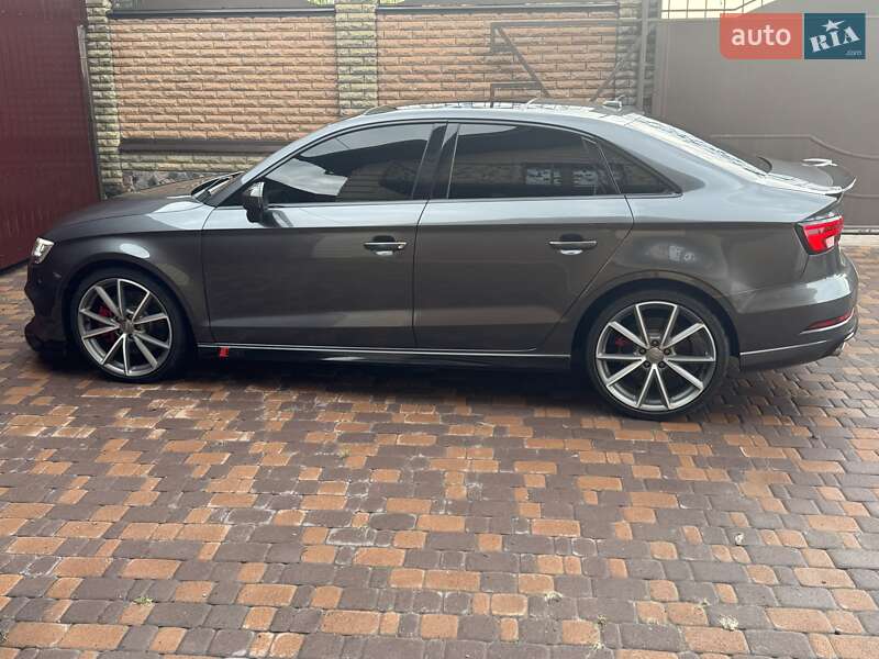 Седан Audi S3 2017 в Белой Церкви