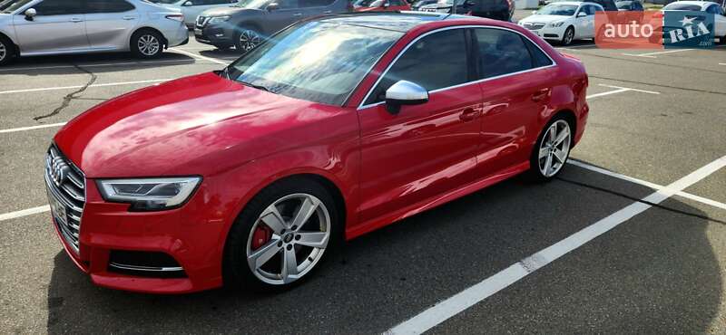 Седан Audi S3 2017 в Киеве фото 12 Седан Audi S3 2017 в Киеве