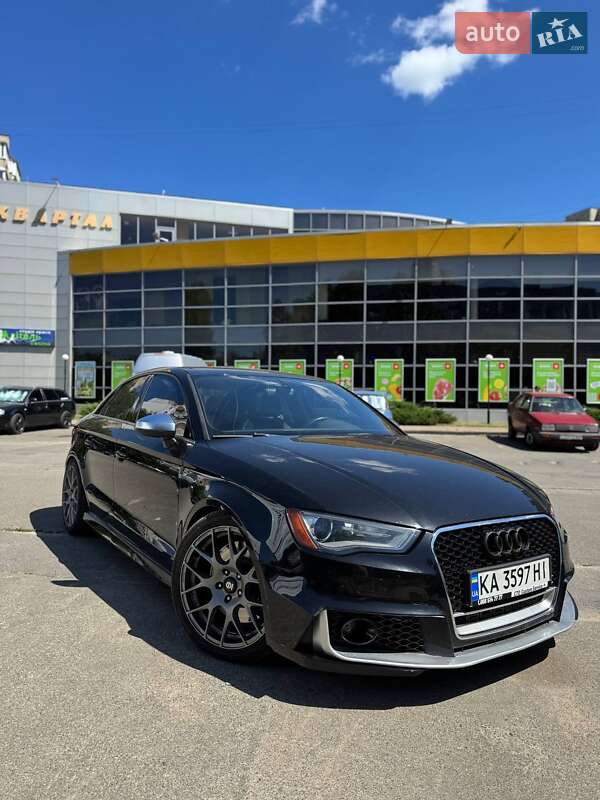 Седан Audi S3 2015 в Киеве
