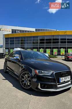 Седан Audi S3 2015 в 