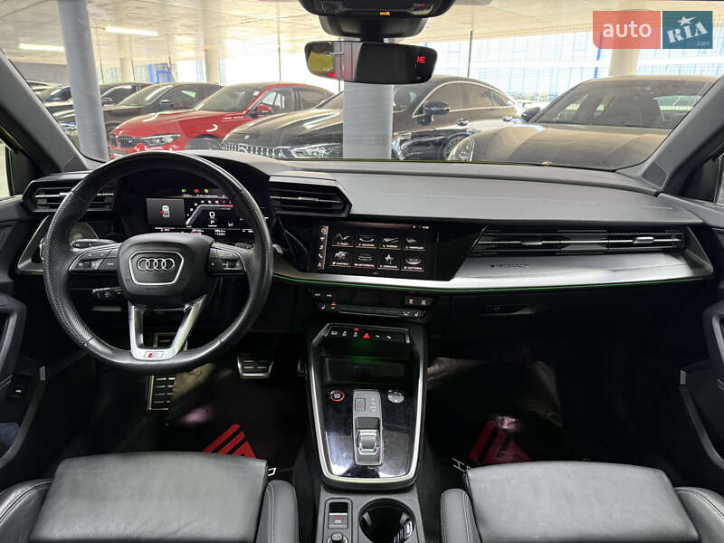Седан Audi S3 2022 в Одессе