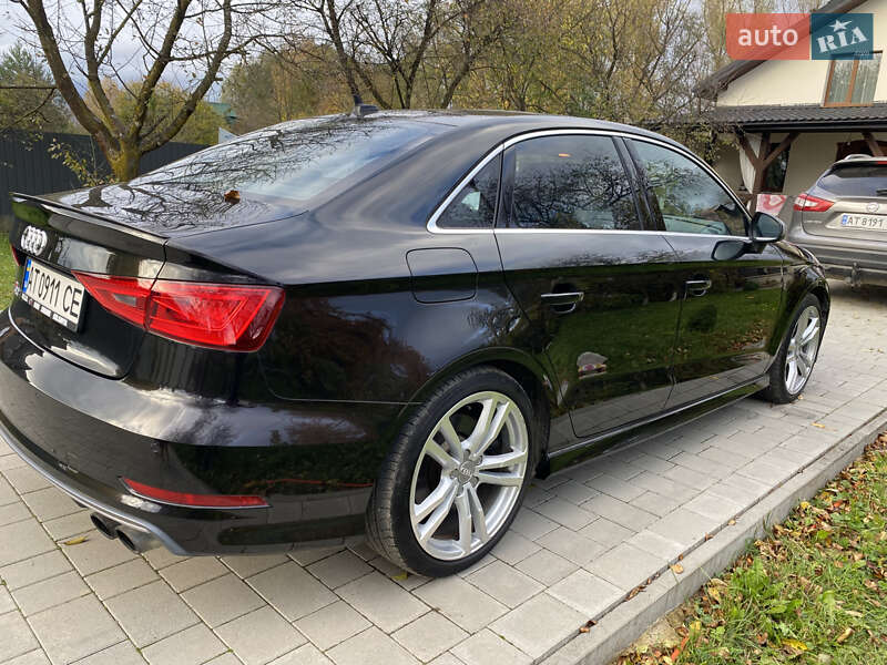 Седан Audi S3 2014 в Коломиї