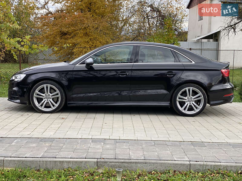 Седан Audi S3 2014 в Коломиї