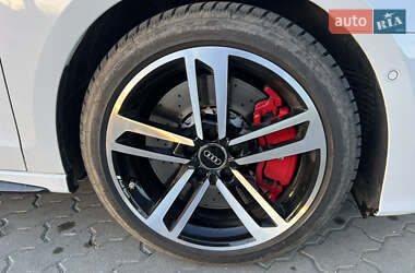 Седан Audi S3 2023 в Львове