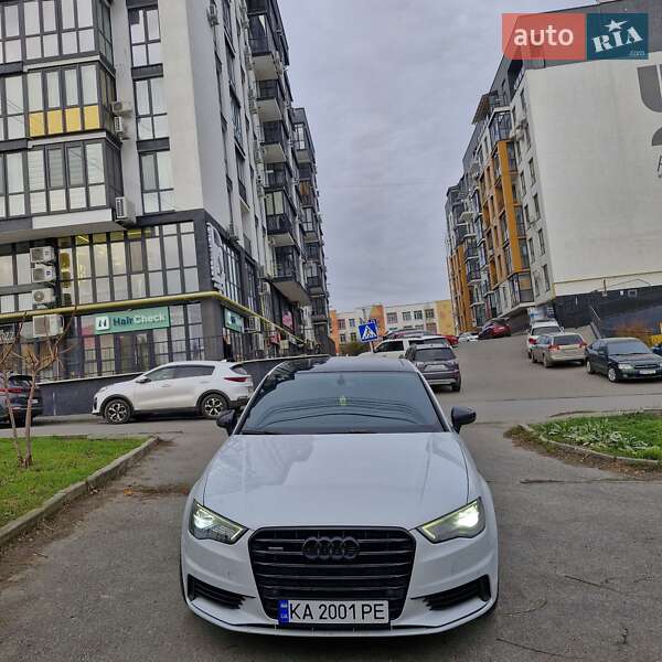 Седан Audi S3 2014 в Виннице