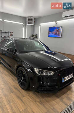 Седан Audi S3 2014 в Пустомитах