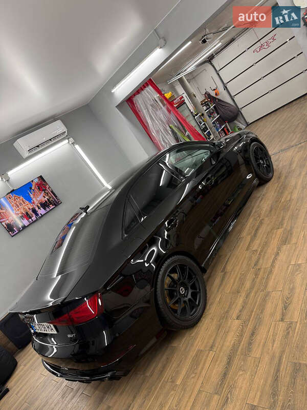 Седан Audi S3 2014 в Пустомытах