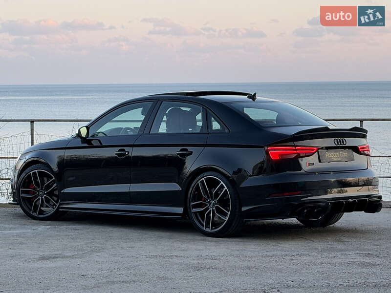 Седан Audi S3 2017 в Одессе