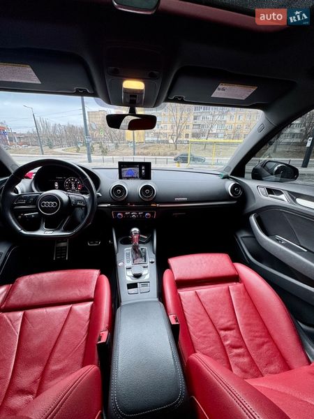 Седан Audi S3 2017 в Дніпрі