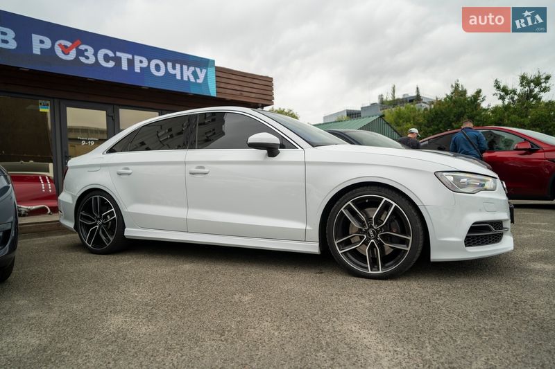 Седан Audi S3 2015 в Києві