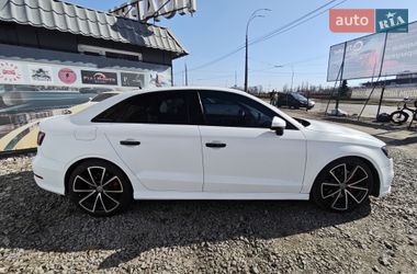 Седан Audi S3 2015 в Киеве