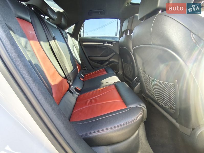 Седан Audi S3 2015 в Киеве