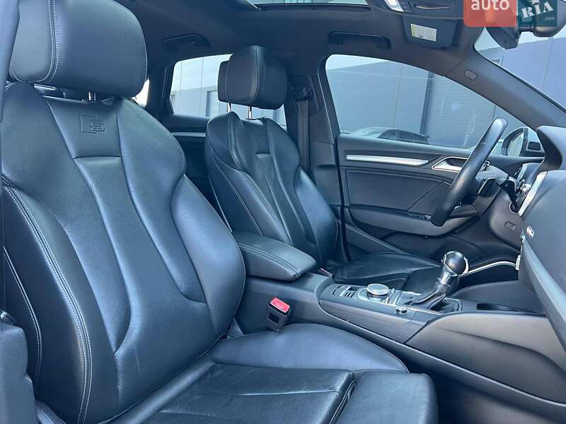 Седан Audi S3 2017 в Львове