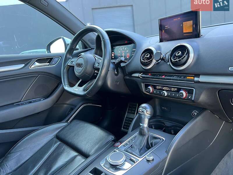 Седан Audi S3 2017 в Львове
