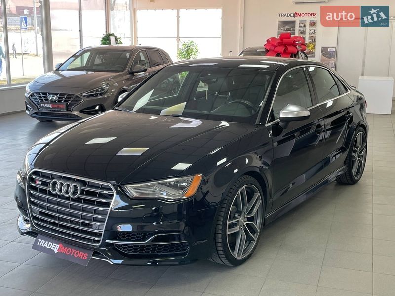 Седан Audi S3 2014 в Киеве