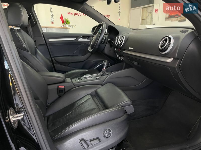 Седан Audi S3 2014 в Киеве