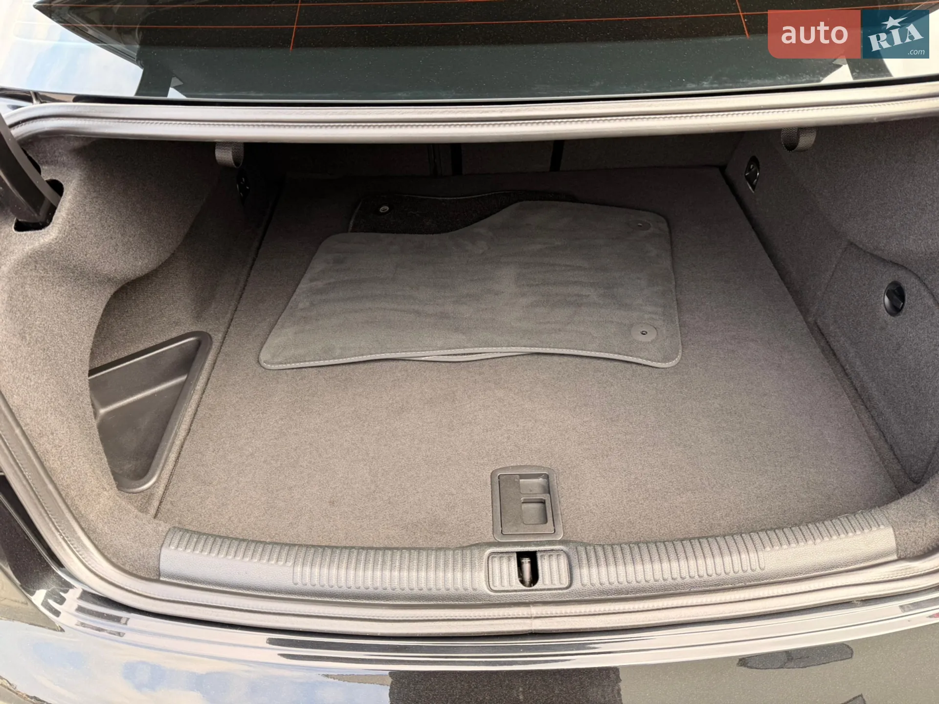 2016 Audi S3 - мініатюра 44