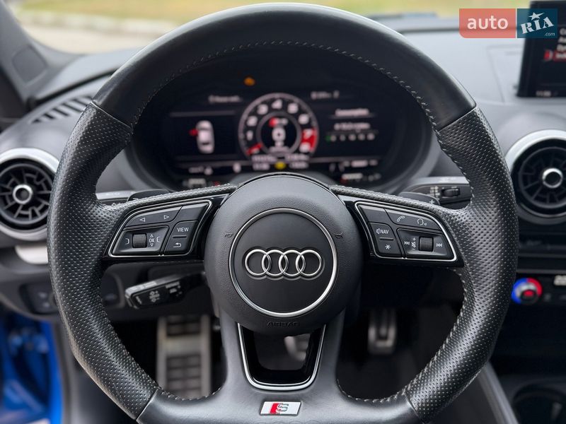 Седан Audi S3 2017 в Киеве