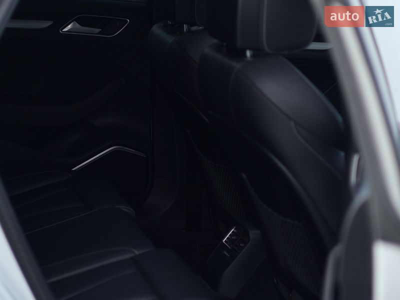 Седан Audi S3 2015 в Кропивницькому