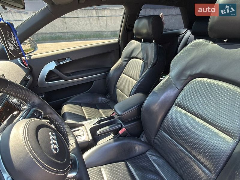 Хэтчбек Audi S3 2008 в Киеве