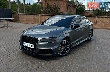 Седан Audi S3 2015 в Кривому Розі