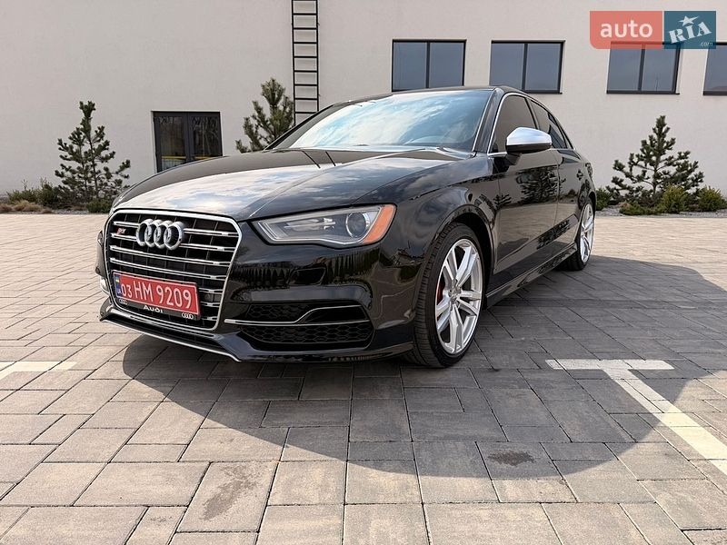 Седан Audi S3 2016 в Луцьку