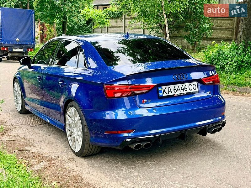 Седан Audi S3 2014 в Киеве
