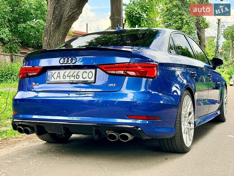 Седан Audi S3 2014 в Киеве