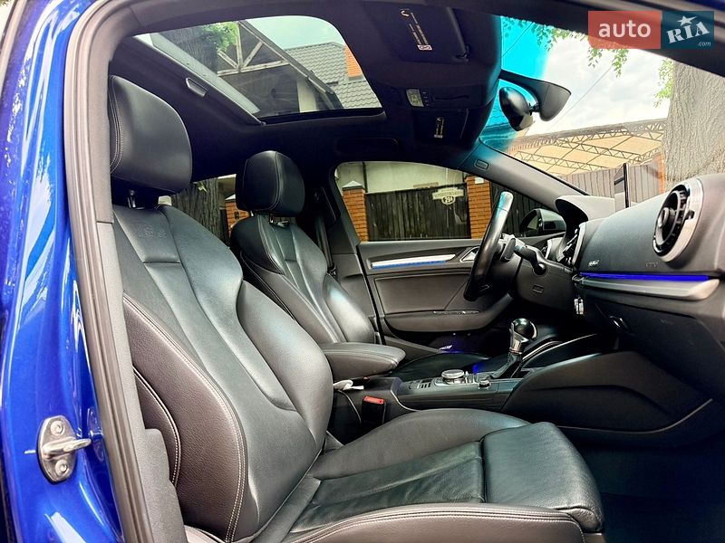 Седан Audi S3 2014 в Киеве