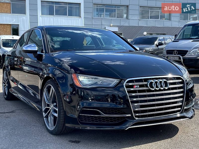 Седан Audi S3 2014 в Киеве