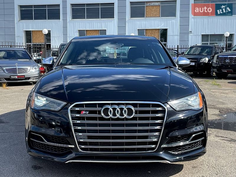 Седан Audi S3 2014 в Киеве