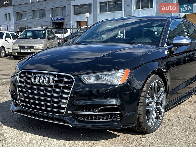 Седан Audi S3 2014 в Киеве