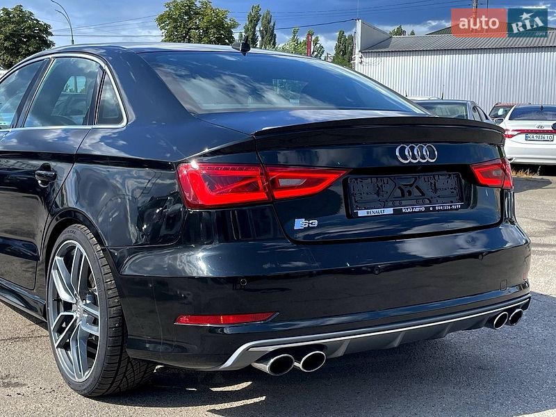 Седан Audi S3 2014 в Киеве