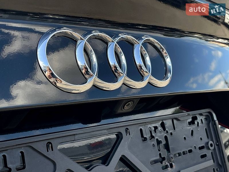 Седан Audi S3 2014 в Киеве