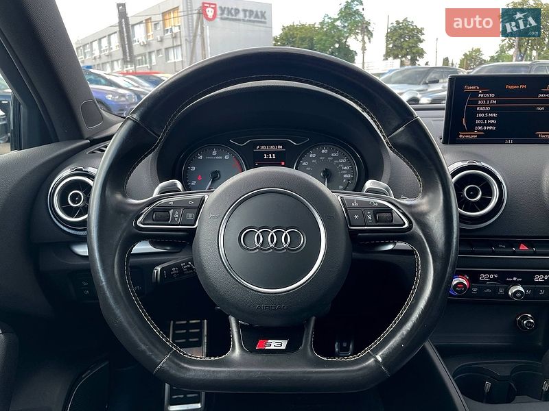Седан Audi S3 2014 в Киеве