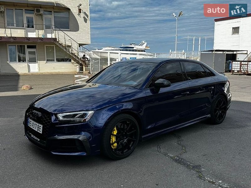Седан Audi S3 2017 в Одесі