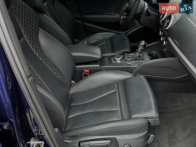 Седан Audi S3 2017 в Одесі