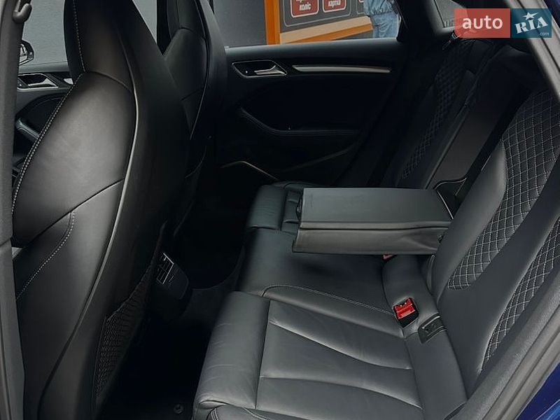Седан Audi S3 2017 в Одесі