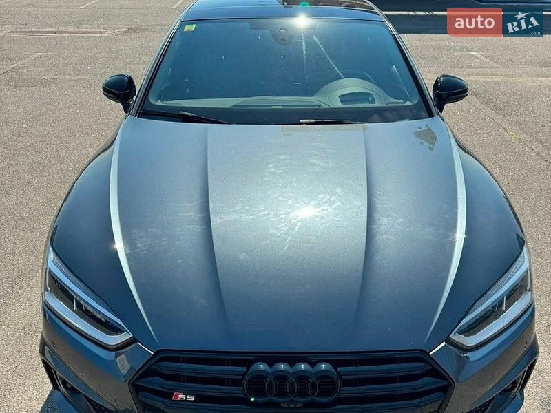 Хэтчбек Audi S3 2017 в Киеве фото Хэтчбек Audi S3 2017 в Киеве