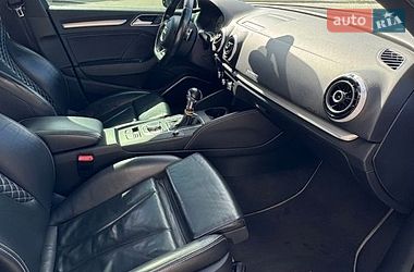 Седан Audi S3 2015 в Шептицькому