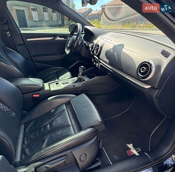 Седан Audi S3 2015 в Шептицькому