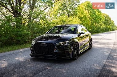Седан Audi S3 2017 в Ужгороде