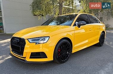 Седан Audi S3 2017 в Киеве