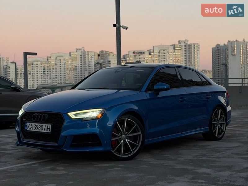 Седан Audi S3 2017 в Киеве