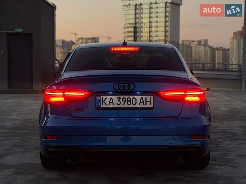 Седан Audi S3 2017 в Киеве